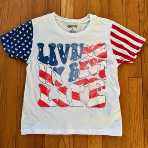 On Fire “Living my Best Life” Graphic T-shirt Size Small